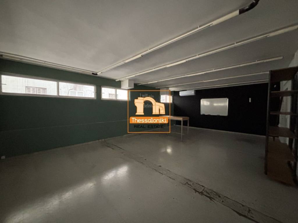 Κολόμβου, Επαγγελματικός χώρος, 411 τ.μ.