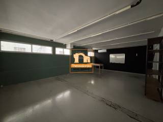 Κολόμβου, Επαγγελματικός χώρος, 411 τ.μ.