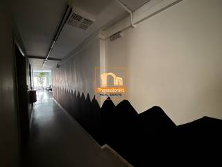 Κολόμβου, Επαγγελματικός χώρος, 411 τ.μ.