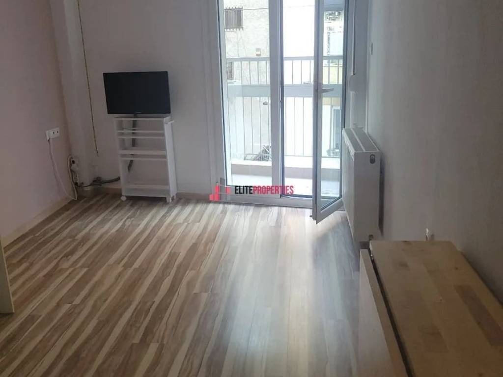 ΣΑΛΟΚΟΥΖΙΝΑ