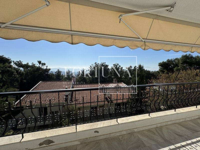 Θέα από μπαλκόνι