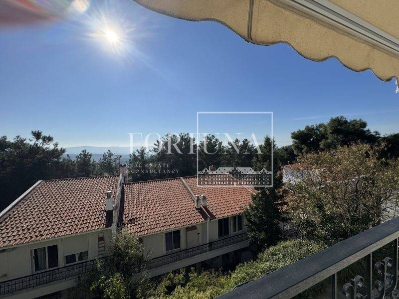 Θέα από μπαλκόνι