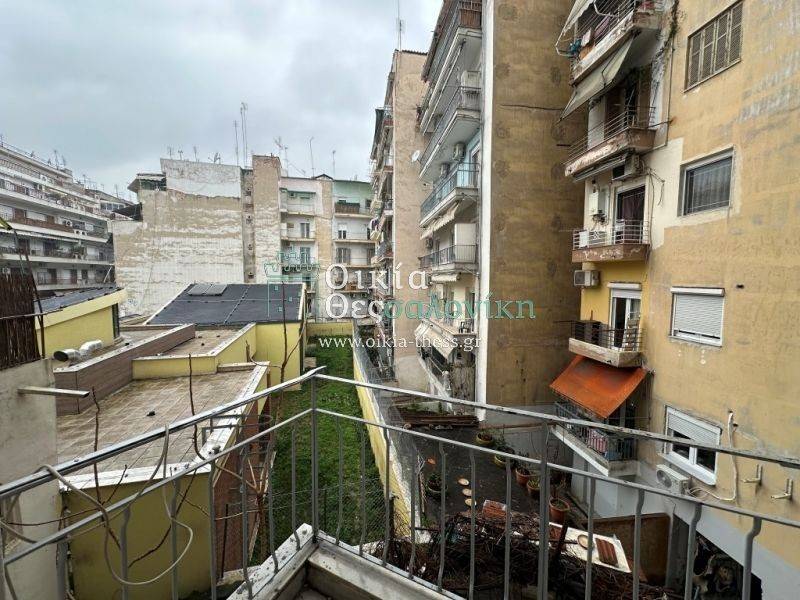 Θέα από μπαλκόνι