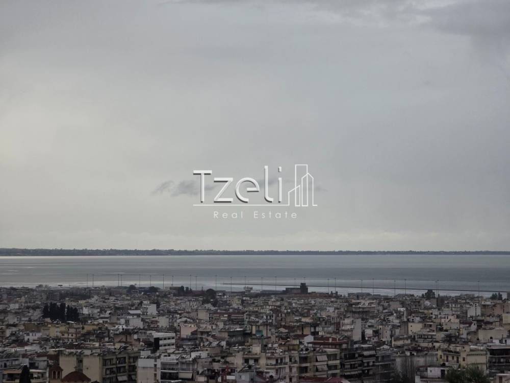 Θέα απο μπαλκόνι