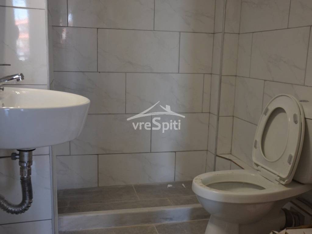 ΑΠΟΨΗ ΜΠΑΝΙΟΥ