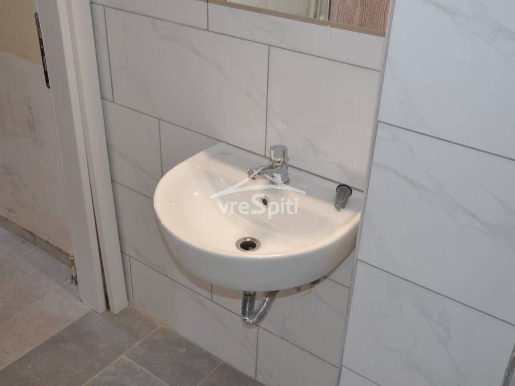 ΑΠΟΨΗ ΜΠΑΝΙΟΥ