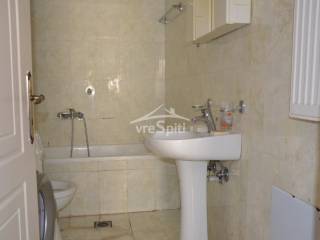 ΑΠΟΨΗ ΜΠΑΝΙΟΥ