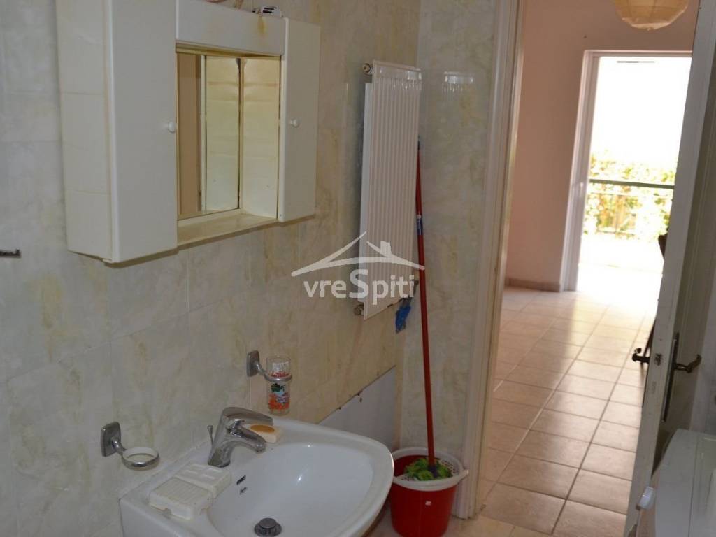 ΑΠΟΨΗ ΜΠΑΝΙΟΥ