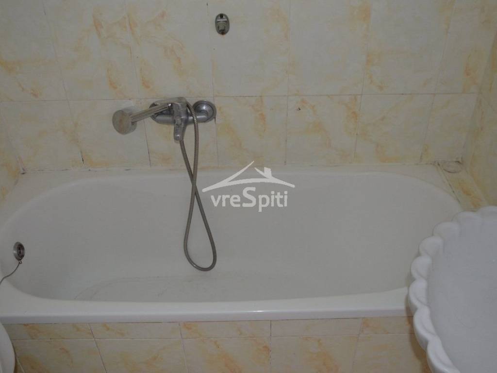 ΑΠΟΨΗ ΜΠΑΝΙΟΥ