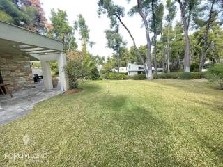 Forumland Real Estate, Κήπος