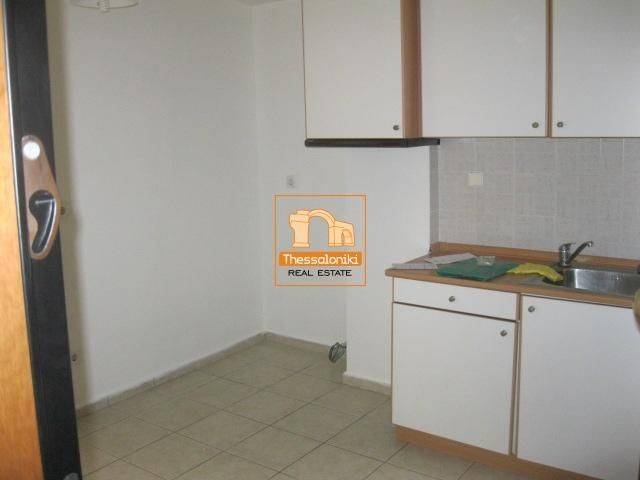 Άγιος Δημήτριος, Γκαρσονιέρα, 30 τ.μ.