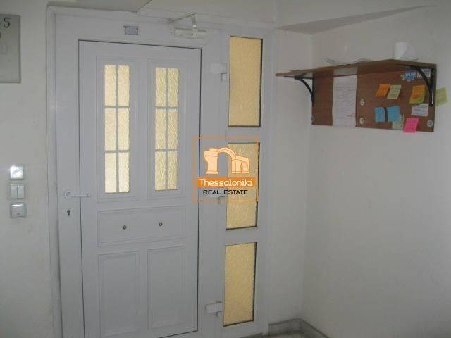 Άγιος Δημήτριος, Γκαρσονιέρα, 30 τ.μ.