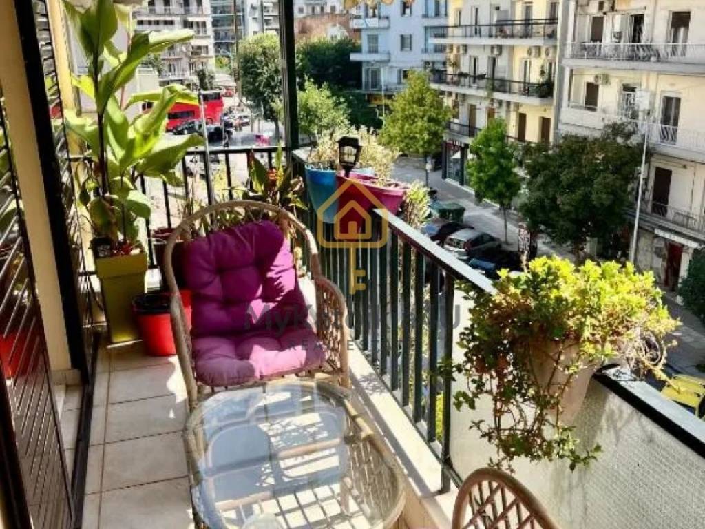 Θέα από μπαλκόνι