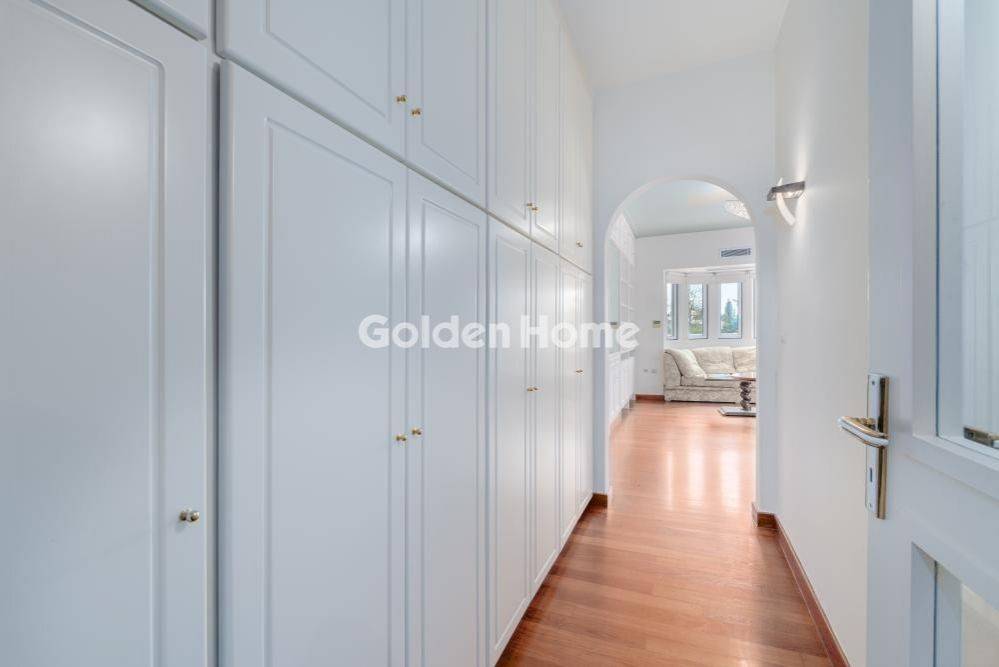 Χολ - Διάδρομος