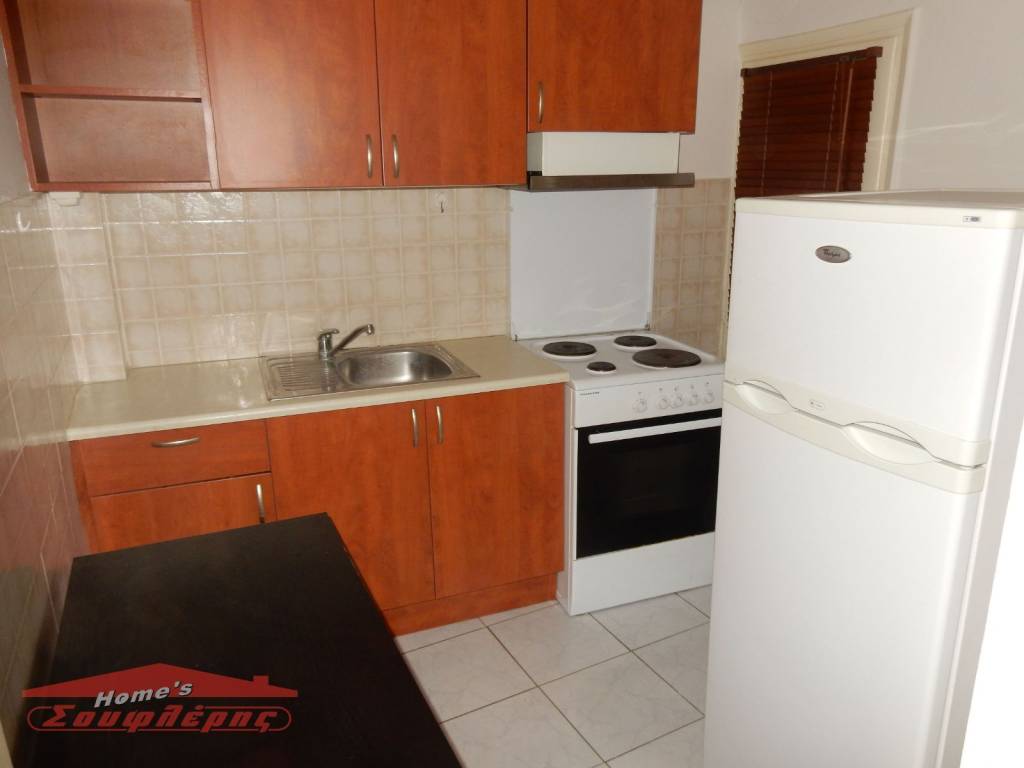 ΞΕΧΩΡΙΣΤΗ ΚΟΥΖΙΝΑ