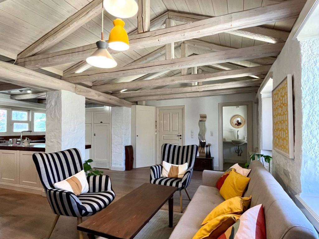 plaka_residential_detached_for_rent