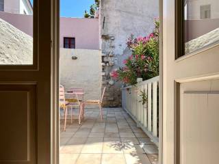 plaka_residential_detached_for_rent