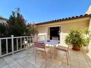 plaka_residential_detached_for_rent