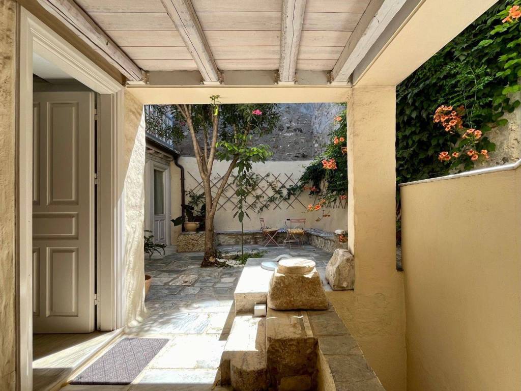 plaka_residential_detached_for_rent
