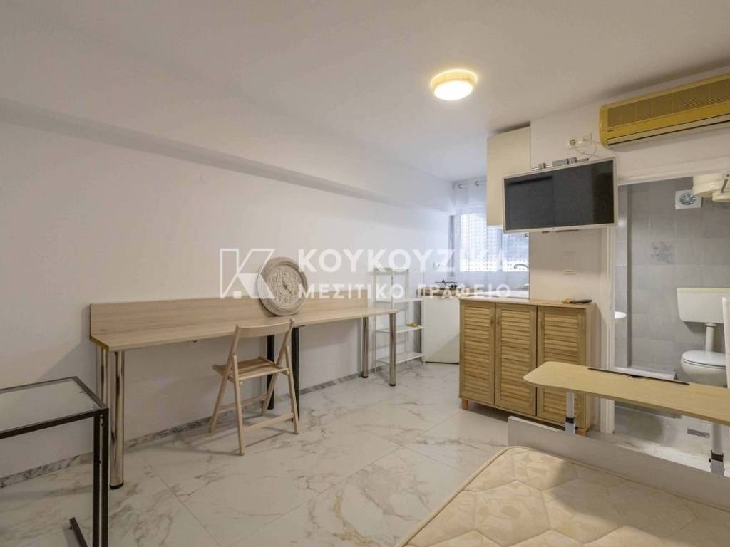 Σαλοκουζίνα