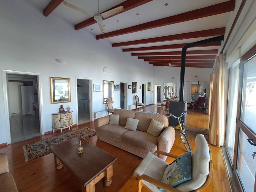 TERASTIO SALONI-KATHISTIKO 1-O