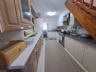 DOMATIO MEGALO- KOYZINA -ISOGEIO