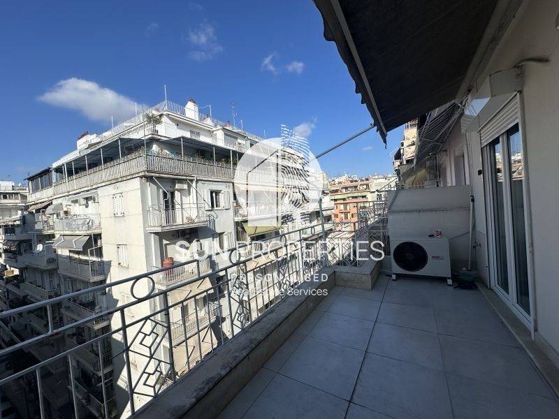 Θέα από μπαλκόνι