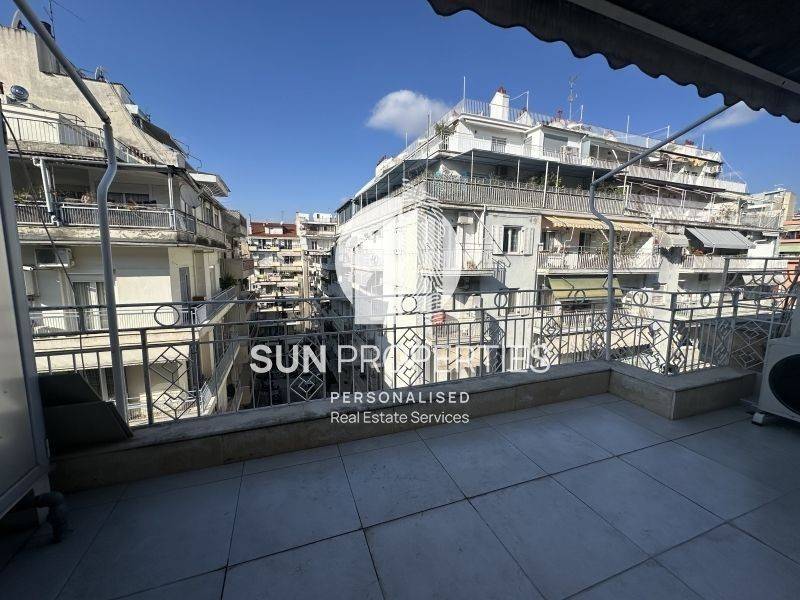 Θέα από μπαλκόνι