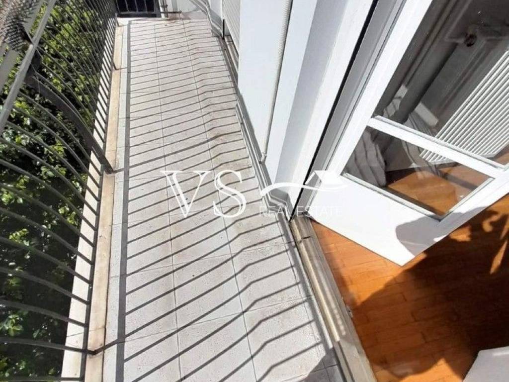 Θέα απο μπαλκόνι