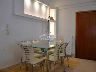 ΤΡΑΠΕΖΑΡΙΑ