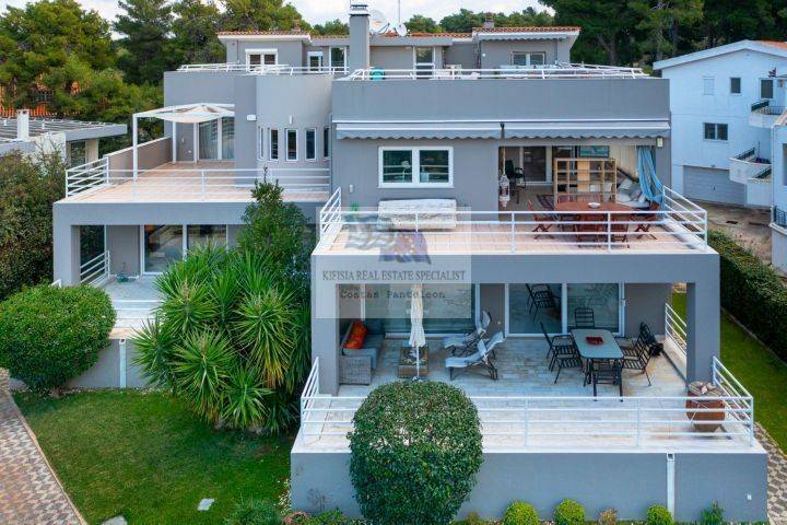 OUTSIDE VIEW OF THE BUILDING