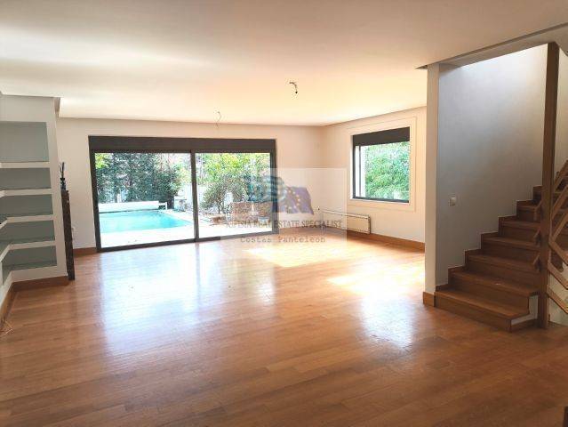 LIVING - DINING ROOM