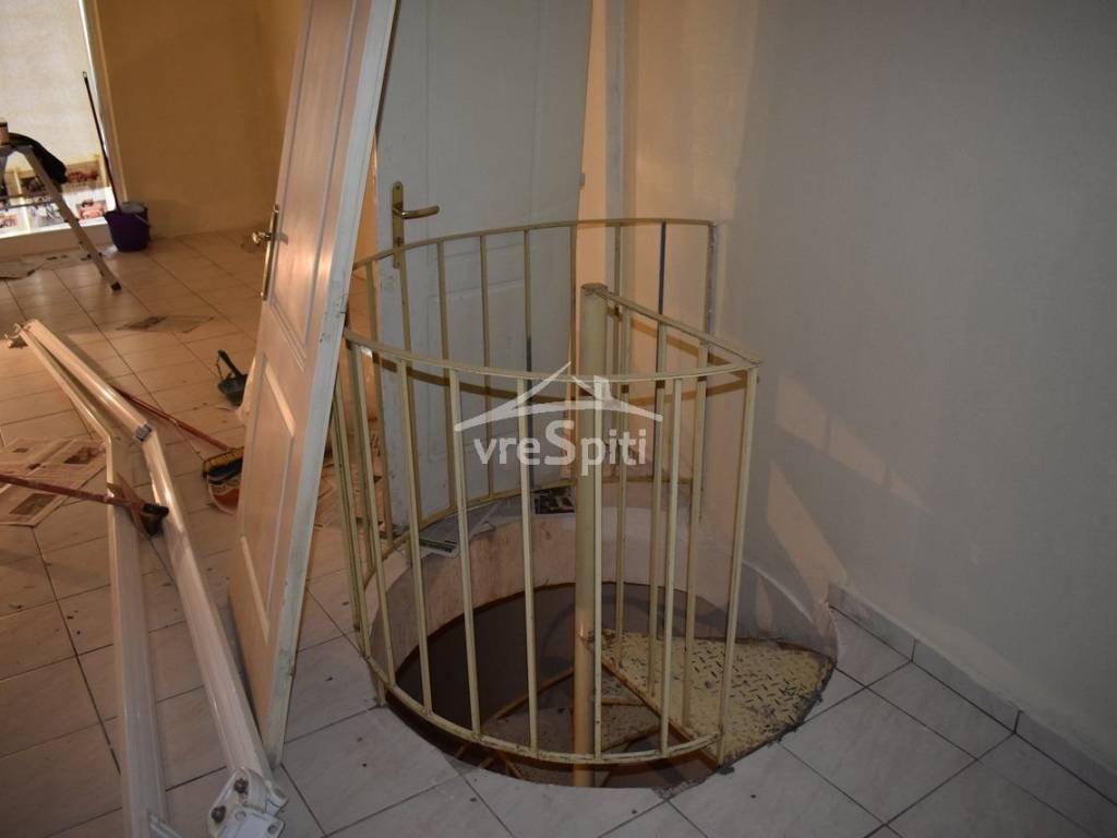 ΑΠΟΨΗ ΚΑΤΑΣΤΗΜΑΤΟΣ