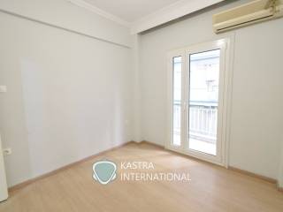 Ypnodomatio me nea dapeda kai klimatismo