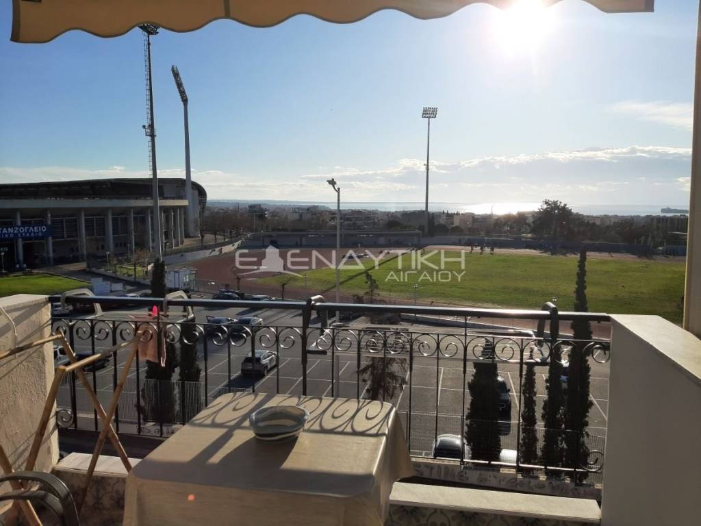 Θέα από μπαλκόνι