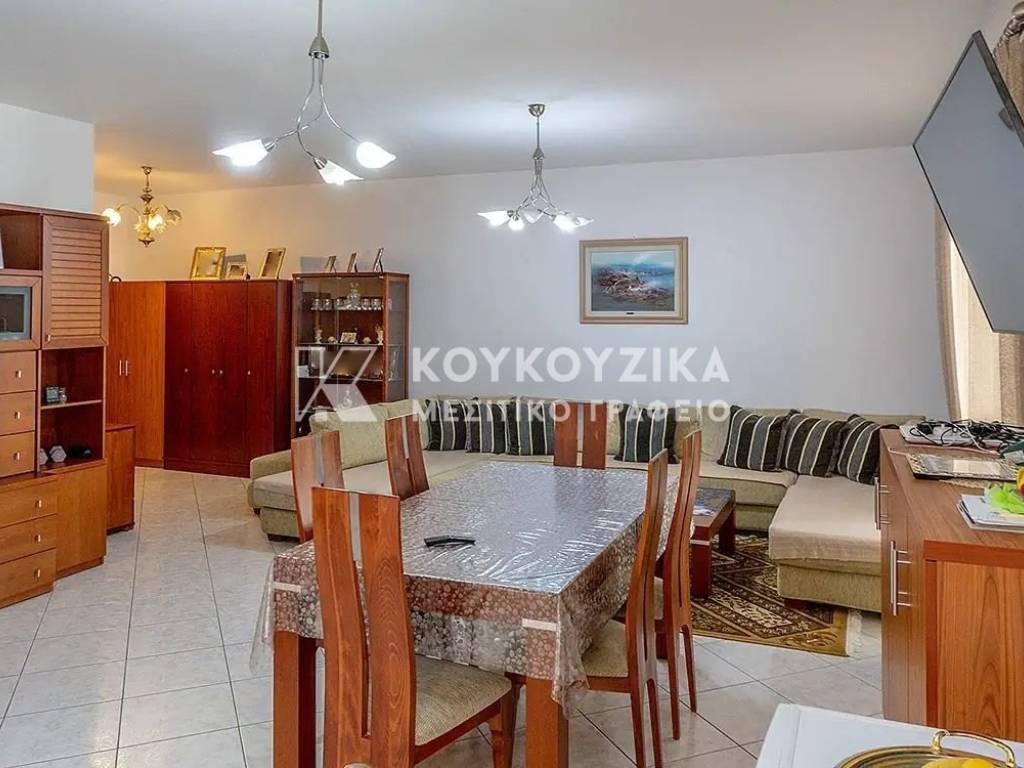 Σαλοκουζίνα