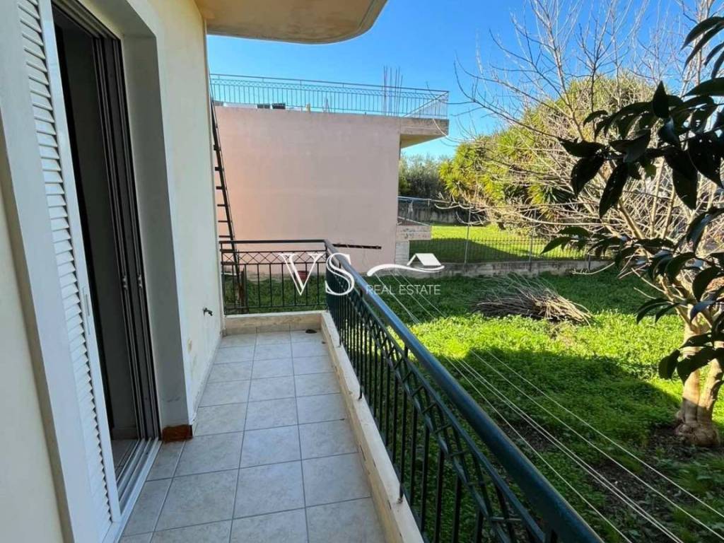 Θέα απο μπαλκόνι