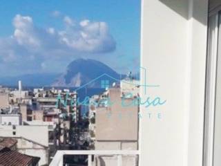 Θέα απο μπαλκόνι