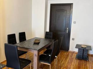 Forumland Real Estate, Σαλόνι