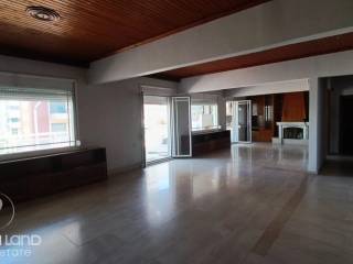 Forumland Real Estate, Σαλόνι με τζάκι