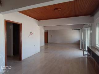 Forumland Real Estate, Σαλόνι με τζάκι