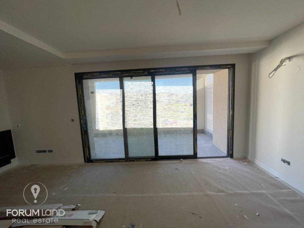 Forumland Real Estate, Σαλόνι με τζάκι