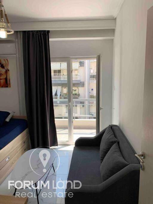 Forumland Real Estate, Καθιστικό