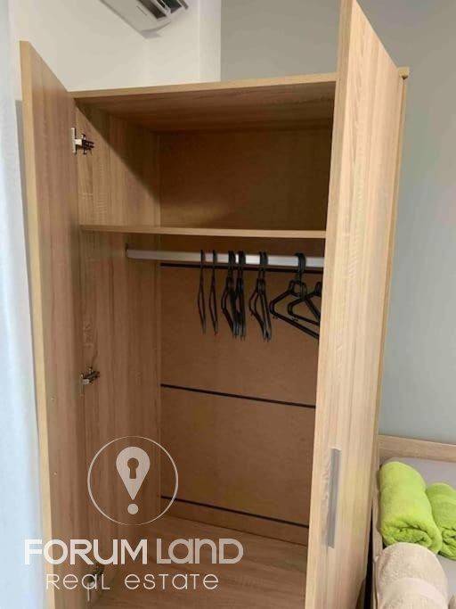 Forumland Real Estate, Ντουλάπες