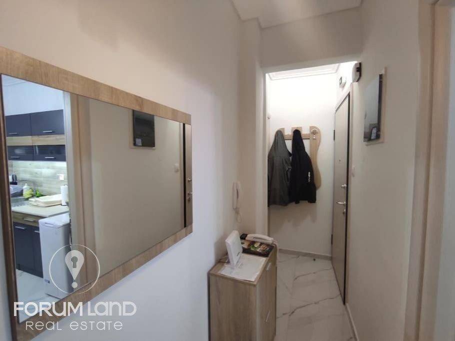 Forumland Real Estate, Διάδρομος