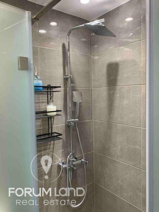 Forumland Real Estate, Μπάνιο