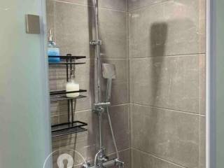 Forumland Real Estate, Μπάνιο