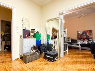 CHol me  apothekeytikoys choroys kai syndese me kathistiko.