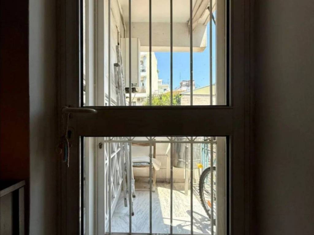 πίσω μπαλκόνι