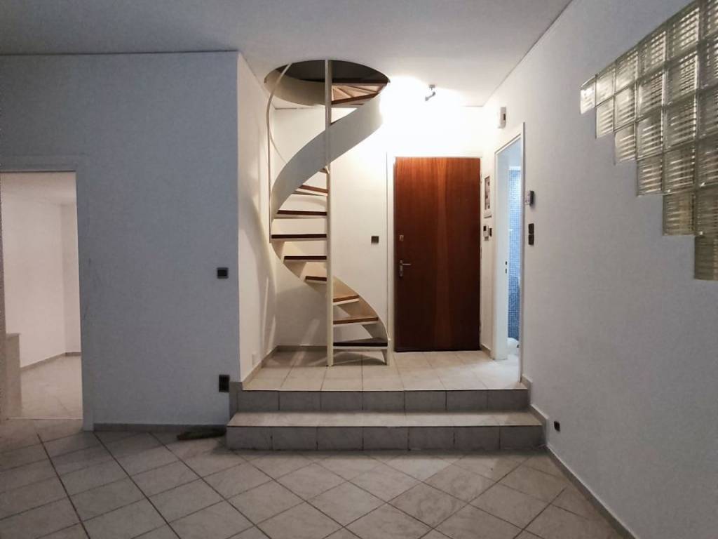 σαλόνι - είσοδος